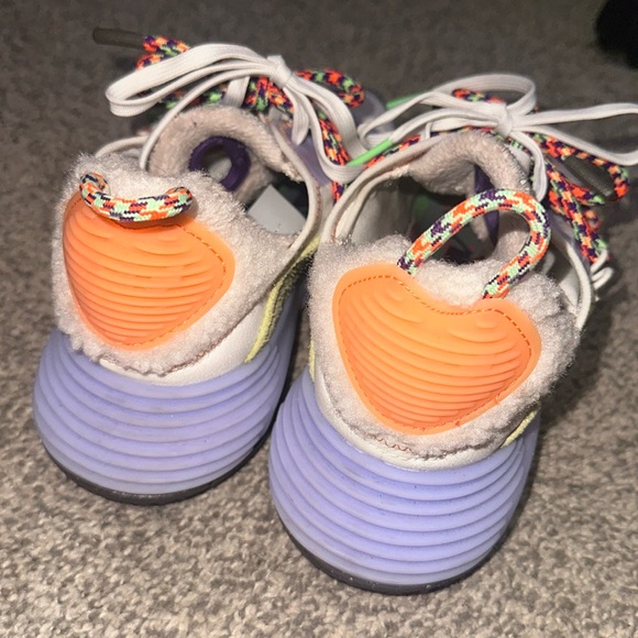 Wmns Air Max 2090 ‘sail lilac ice’ - Picture 2 of 3